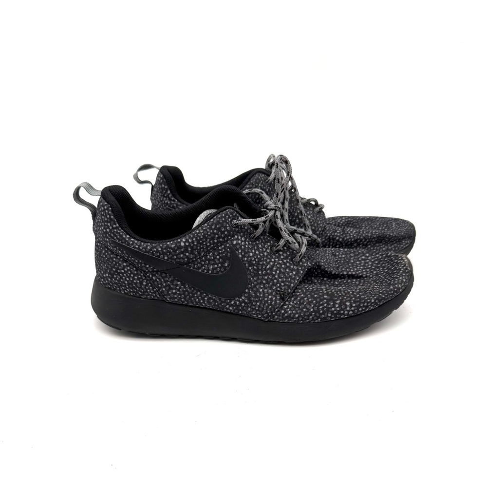 Nike Women’s Roshe Running Shoe